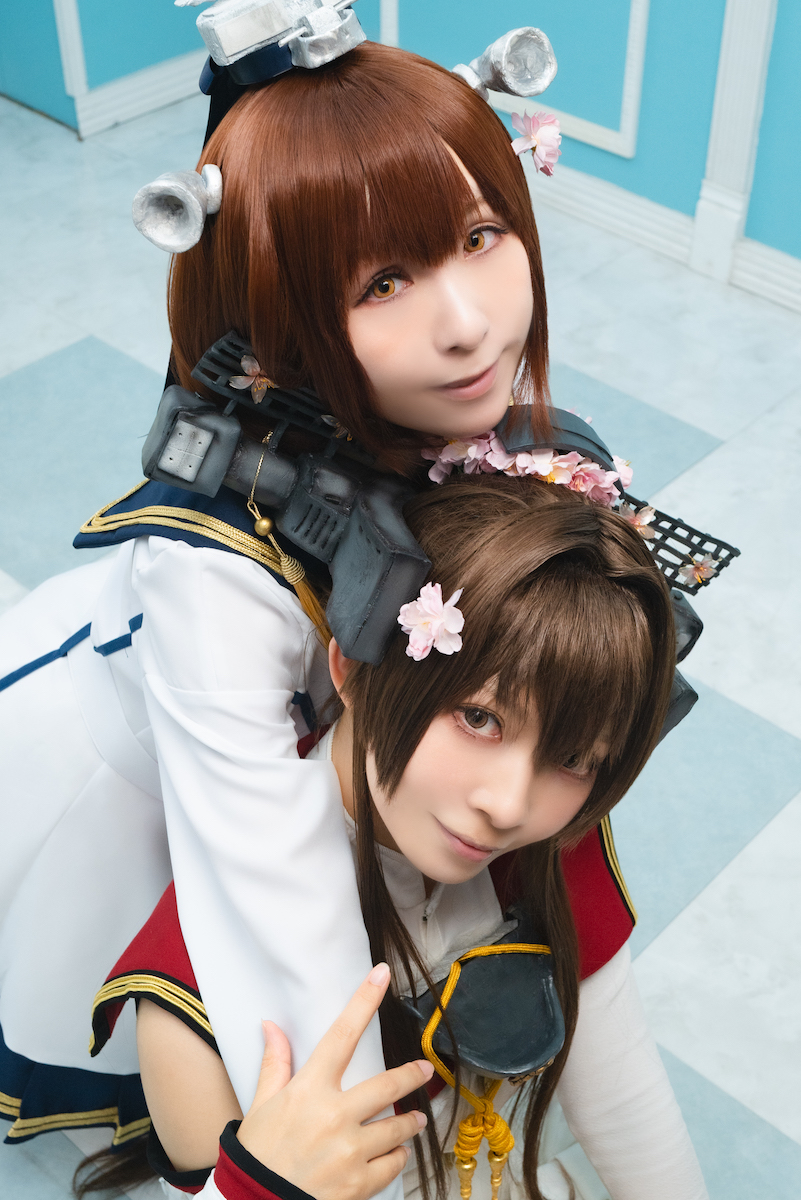 お知らせ失礼します！
１１月３日艦フェスがもうすぐなので🚢
雪夜ちゃん先生(<a href="/0yukiya0/">真白雪夜</a> )主催の、大和型アンソロジー「華風」に2ページ寄稿させていただいてます！
全提督を泣かせようと思って魂こめて撮ったので、ぜひ当日お手にとっていただけたら嬉しいです🌸
（＊↓こちらのお写真は宣伝用です）