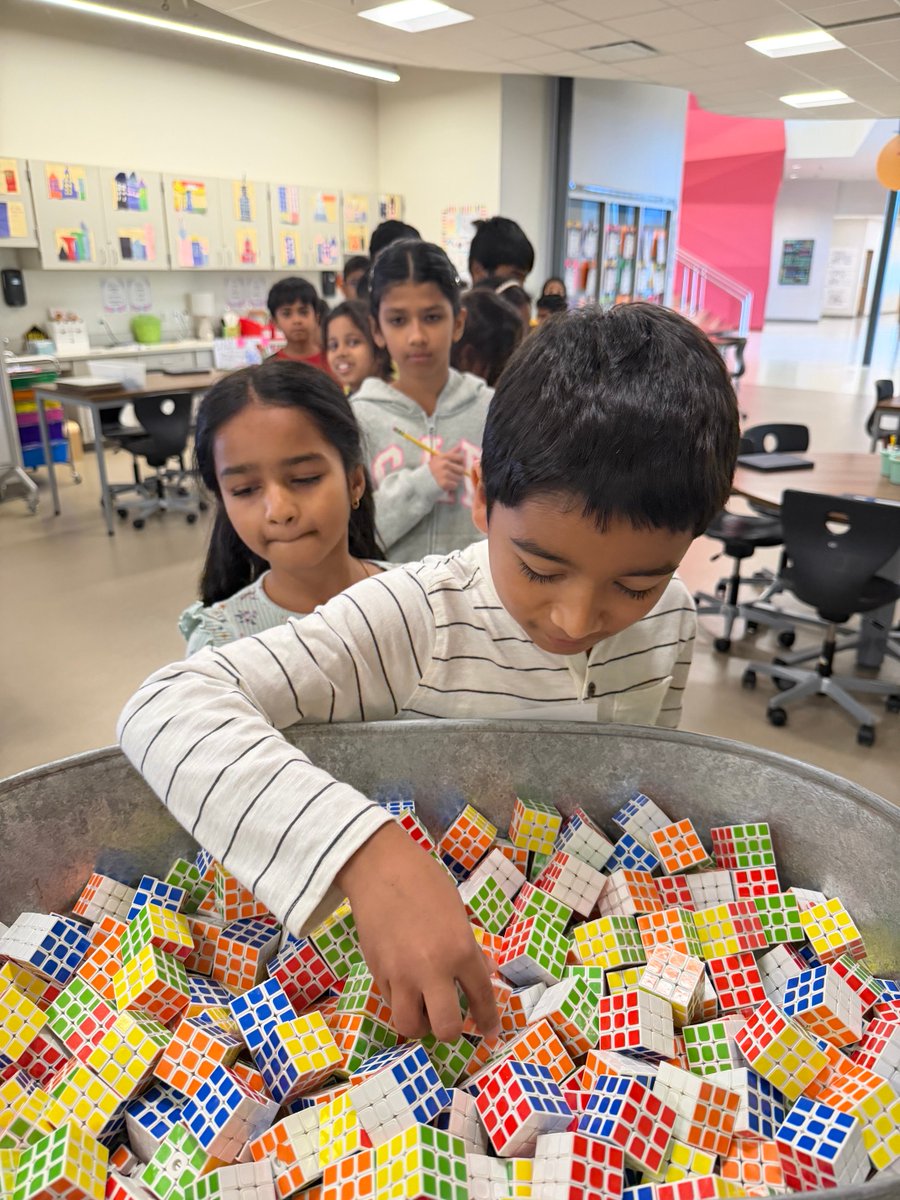 Life is a Puzzle, Solve it Drug Free! Thanks ⁦<a href="/FamiLeePTO/">Lee PTO</a>⁩ for the tangible puzzle reminder! #rjlyear12
⁦<a href="/redribbonweek/">Red Ribbon</a>⁩