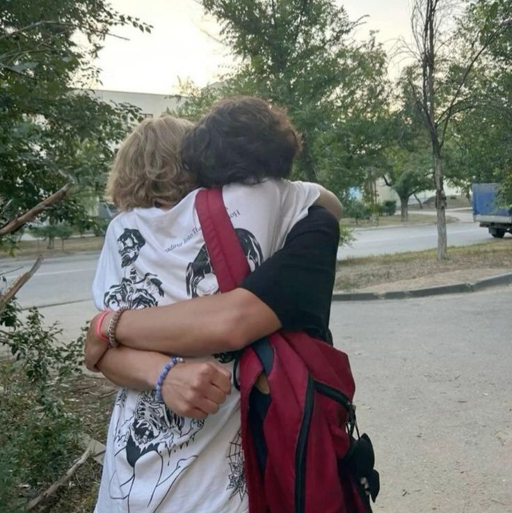 CC_Riumba's tweet image. ✈️;;•🧳°__ Volviste. . . 
— #RiumbaEscritos • #riumba
.
.
[ One - Shot ]
. 
.

~ 💙🤍 ~