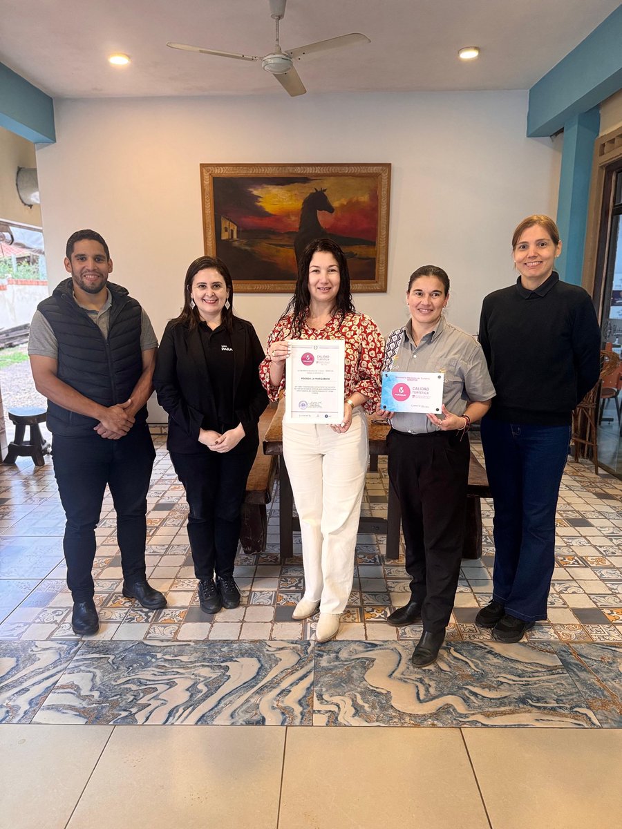✨ Compromiso con la excelencia gastronómica y extra hotelera en Misiones✨

La Secretaría Nacional de Turismo realizó la entrega oficial de distinciones en Calidad Turística a cuatro destacados establecimientos en Misiones, en reconocimiento a su esfuerzo continuo por brindar