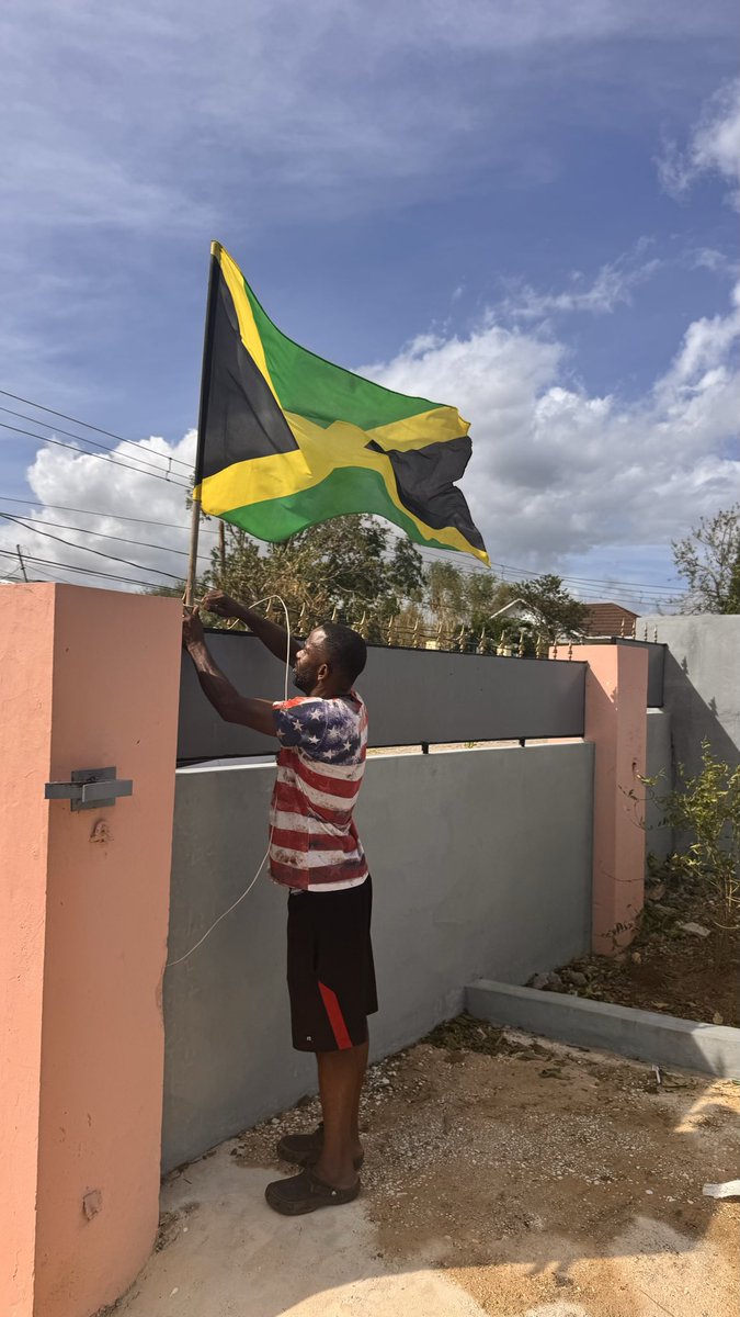 This flag represents Jamaica land we love. #Jamaica