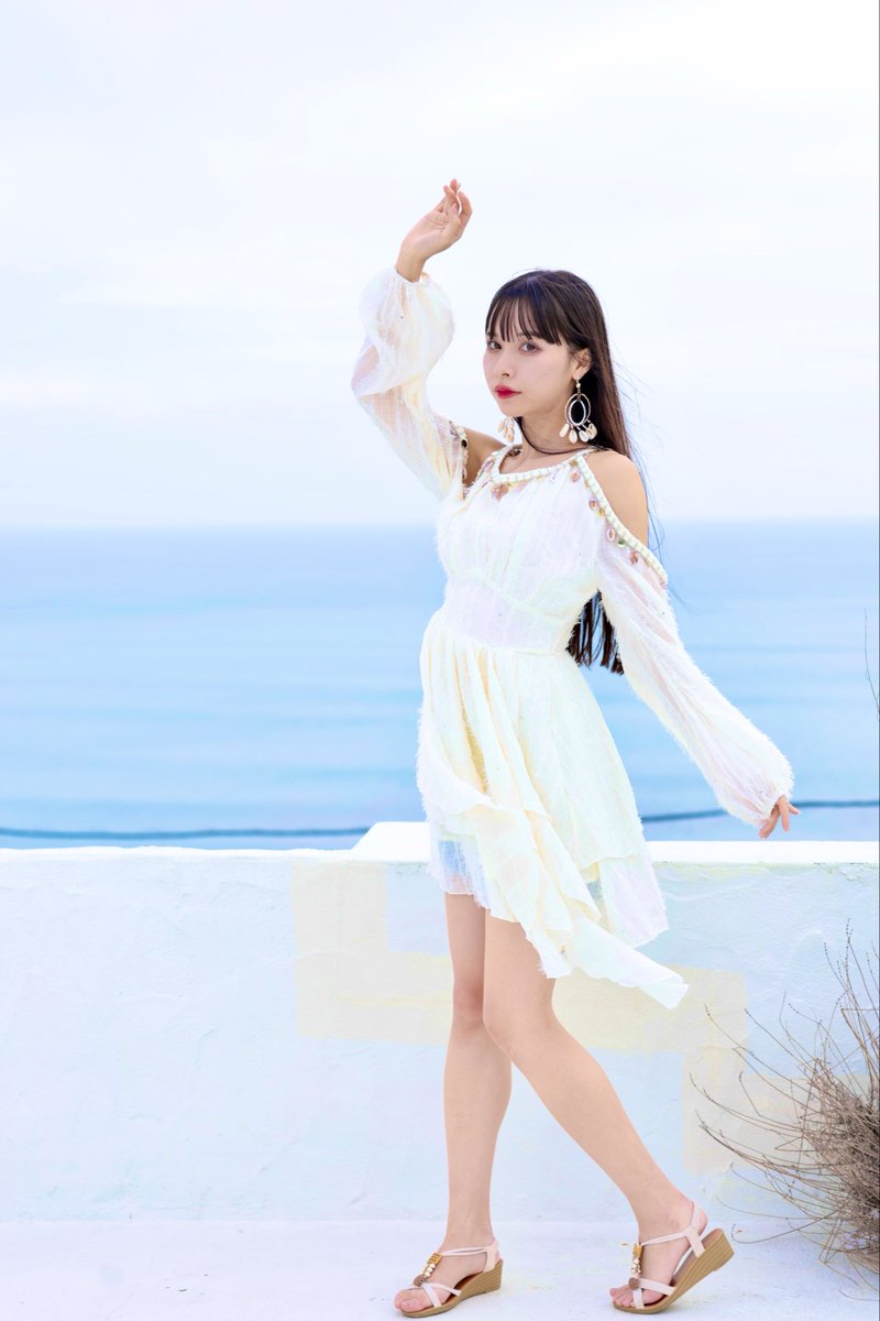 なっちゃん Panic] A clueless girl on a broken bike goes on her first tour of