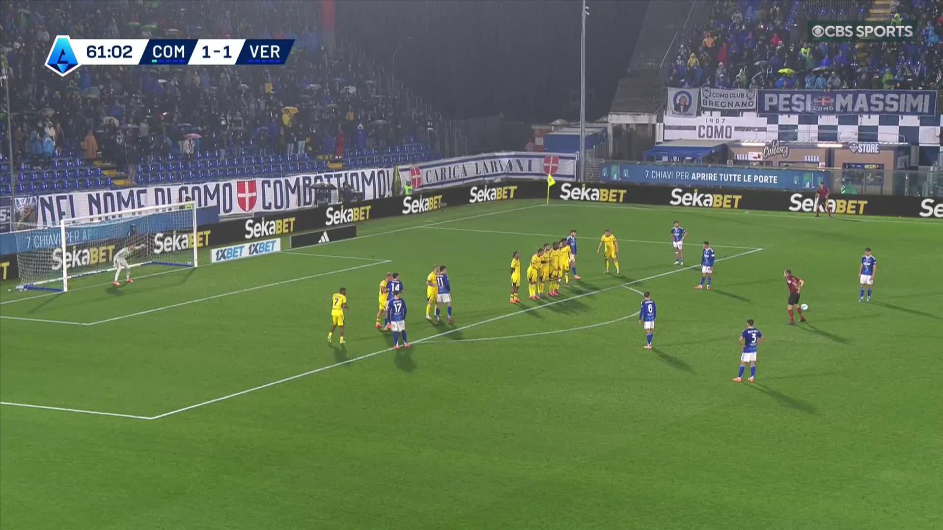 Como back in front! 💪Stefan Posch rises highest with an unstoppable header 🔥