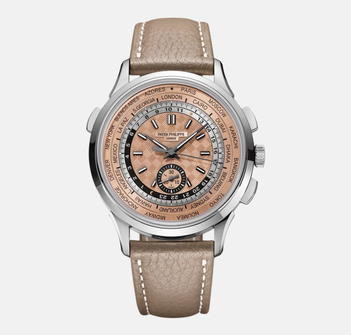 World_watchs's tweet photo. فخامة الرئيس السوري احمد الشرع يرتدي ساعة باتيك فيليب وورلد تايم كرونوغراف فلايباك ستيل 5935A 

سعرها 292 الف ريال https://t.co/UUAgfVZayv