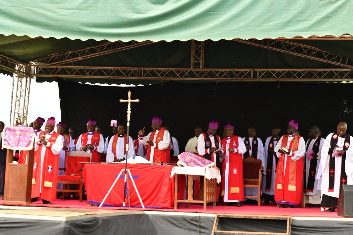 ethicsug's tweet photo. The Directorate for Ethics and Integrity joined the nation at Kyando, Mayuge District, for the National Commemoration of Bishop James Hannington Day.
Together, we celebrate a legacy of faith, sacrifice, and moral integrity that continues to inspire our nation. https://t.co/mSr8udFvhy