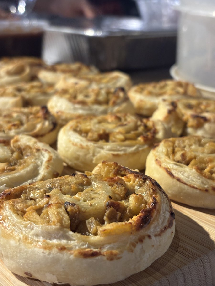 OrigoBranding's tweet image. With fall in full swing, the Origo team got together for one of our favorite office traditions, the apple potluck! Everyone brought in a homemade apple dish today, and we enjoyed an amazing lunch together with some delicious @rayrayshogpit barbecue.🍎#agencylife #happyfall