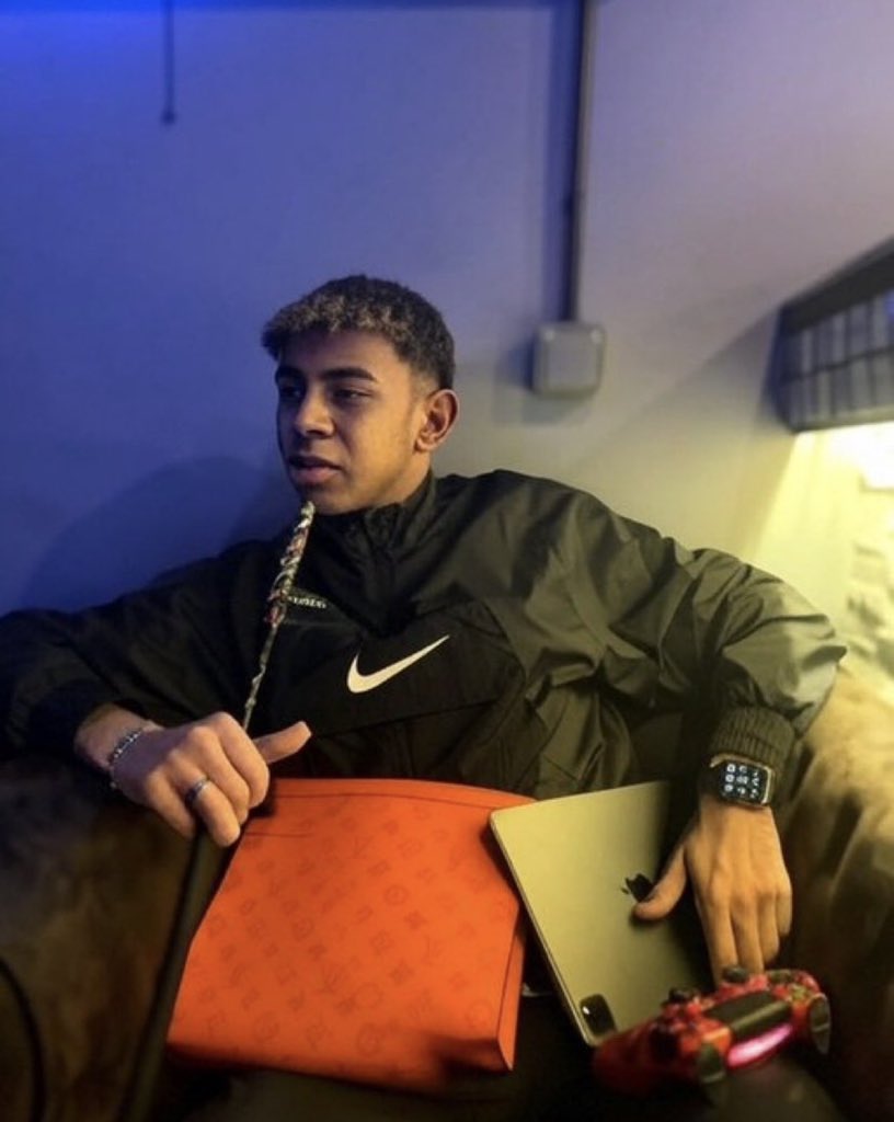 mesuh 💦 (@ratzpuant) on Twitter photo 