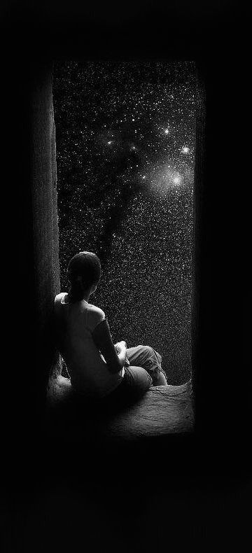 L'étoile te voit
Comme une poussière d'ange 
Descendue sur terre

#haïku 

🙏🌿⚘️🌹🙇‍♂️Y