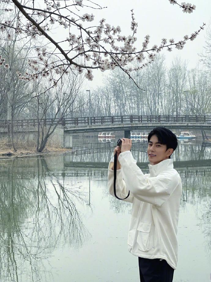 yumenglong88615's tweet photo. 2023-03-21 
#春分# 🌺🌼🍃 https://t.co/qD16278Izp