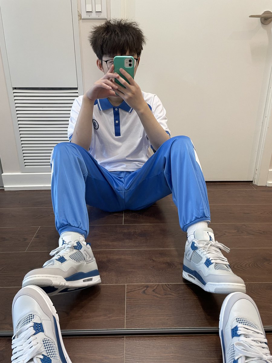 新鞋入库当然是要多拍照啦