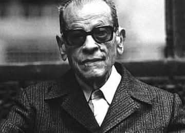 الأسرة التي يزورها الموت، لاتعود كما كانت أبدا ".

➖️ نجيب محفوظ