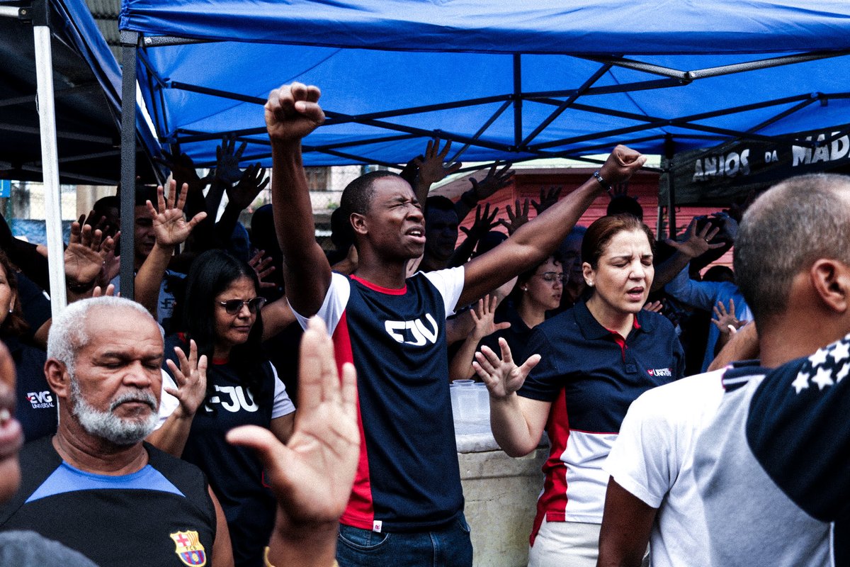 clickbycria tweet media