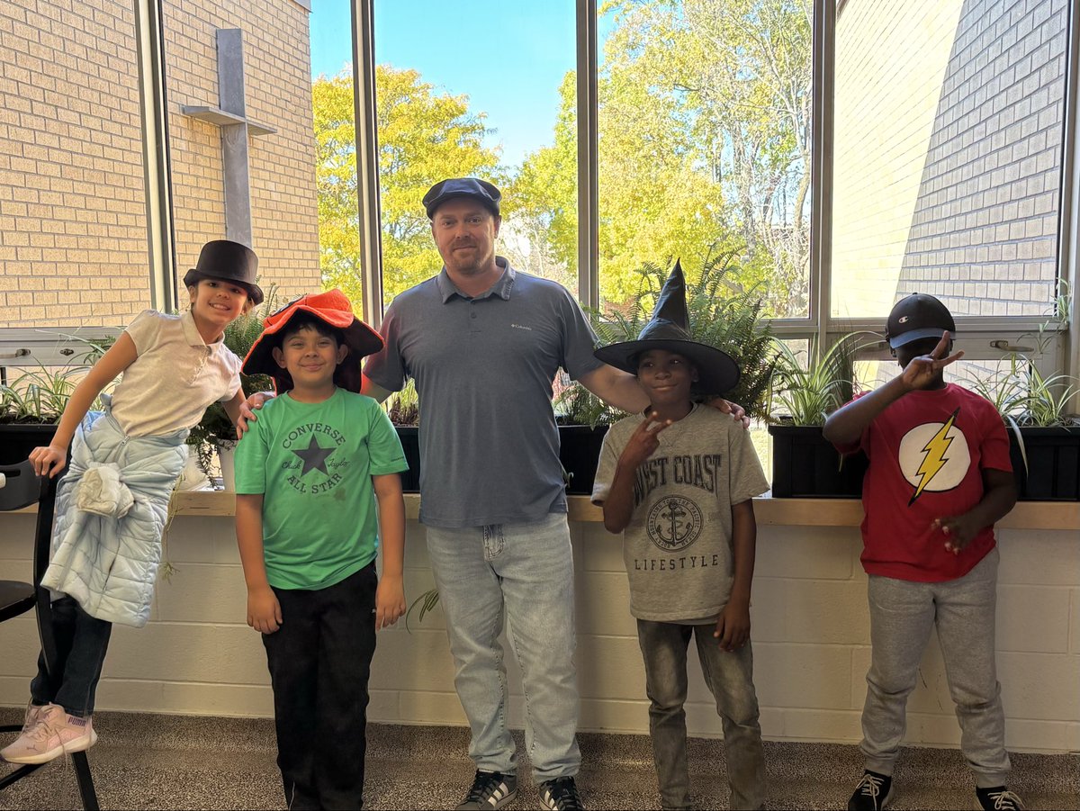 Silly Hat and Halloween Head Gear Day! <a href="/StElizabethOCSB/">St. Elizabeth School</a> 🎃