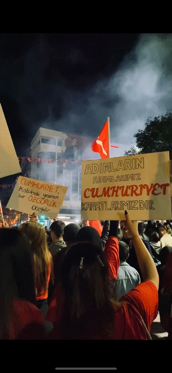 Egemenlik kayıtsız şartsız milletindir! 🇹🇷🇹🇷🇹🇷🇹🇷