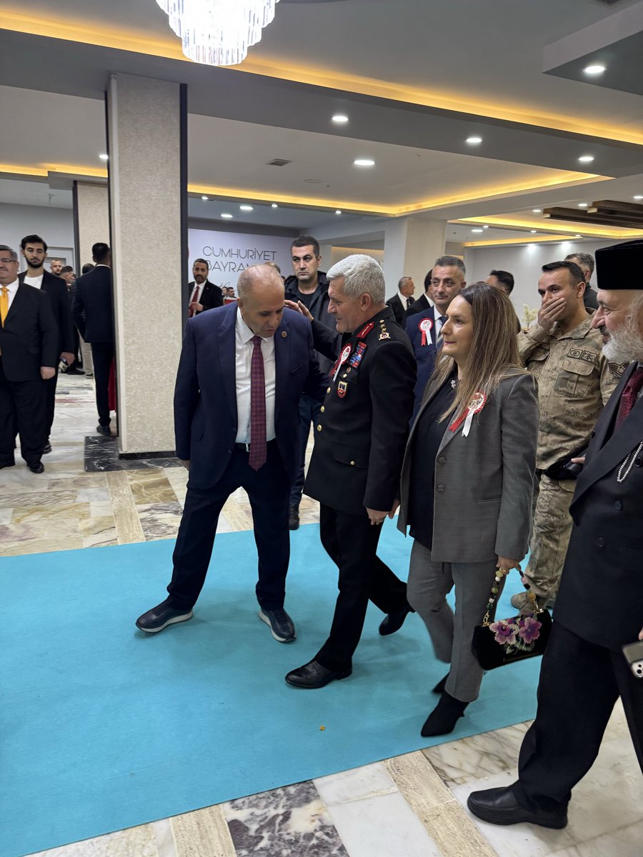 zahirkandas's tweet image. Bugün, Cumhuriyetimizin 102. yılı dolayısıyla düzenlenen resepsiyona katılım sağladık. Bu anlamlı günün, tüm dünyada barışa, huzura ve kardeşliğe vesile olmasını diliyorum. 🇹🇷