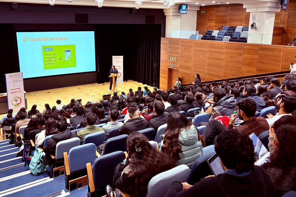 HCI_London's tweet photo. Prepping students for the #UKlife: Session on financial management by Jon Collins, former Wealth Management Head at Metro Bank, and on ‘Do’s and Dont’s for life as a student in the UK’ by Yash Gulati from Inforens.
#IndianStudentInUK #IndiaUK #StudentLife
@VDoraiswami @getkart @MEAIndia @IndianDiplomacy @EduMinOfIndia @CGI_Bghm @CGIManchester @IndiaInScotland @CGIBelfast @MYBharatHQ @dpradhanbjp @iccr_hq @TheNehruCentre @mygovindia
