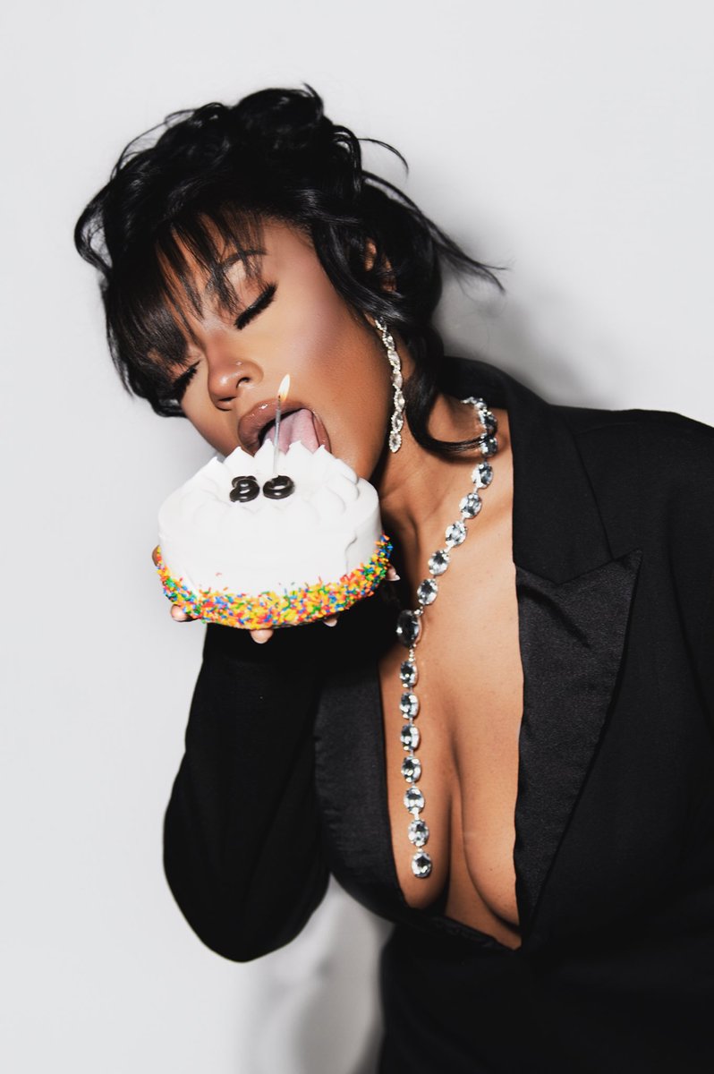 Prisi ༺♡༻ tweet media