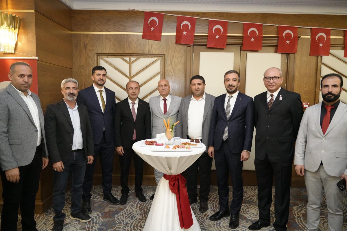 🇹🇷 Rektörümüz Sayın Prof. Dr. Mehmet Keleş, Cumhuriyetimizin ilanının 102. yılı dolayısıyla Adıyaman Valisi Sayın Dr. Osman Varol’un ev sahipliğinde düzenlenen Cumhuriyet Bayramı Kabul Törenine katıldı.