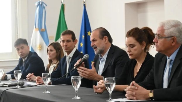 Se presentaron las actividades en Bahía Blanca con motivo de la Misión <a href="/Tipicita/">Tipicità</a> de la region Marche para la Settimana della Cucina Italiana🇮🇹 Concurso culinario (18/11)
🎭 Show cultural (20/11)
🎉 Fiesta Sapori d’Italia con sabores y música (22/11)
lanueva.com/nota/2025-10-2… #SCIM