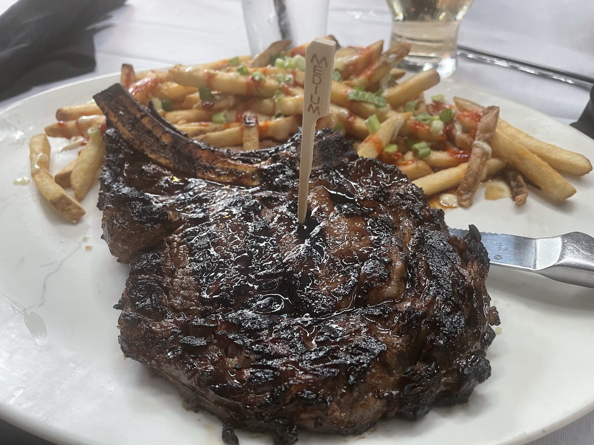 “Sometimes when life gives you lemons, you end up with a steak”✨

This was so good, I definitely took notes