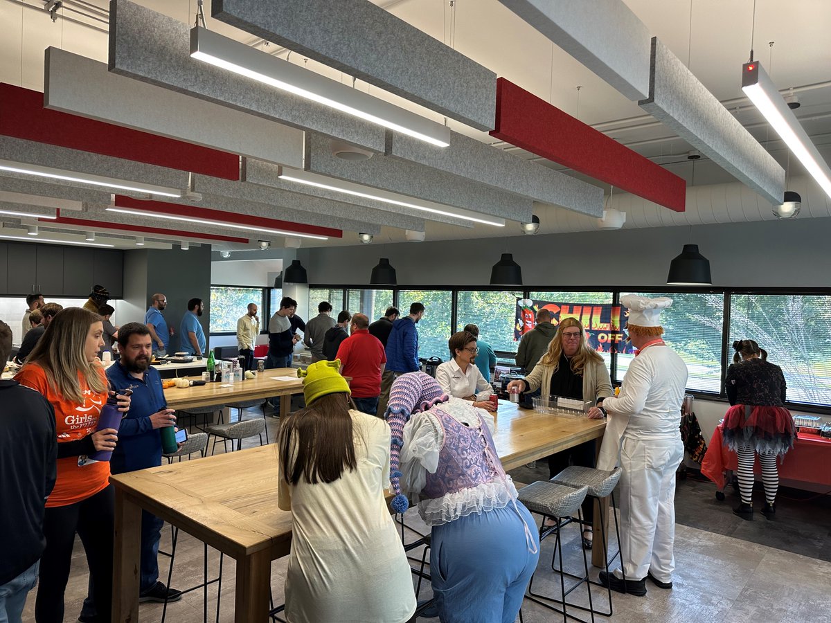 VARGOSolutions's tweet image. The VARGO® team rocked Halloween with creative costumes and our annual chili cook-off. We enjoyed laughs and friendly competition, even as a T-Rex and crazy clown lurked amongst us!

Spirit 👻, spice 🌶️ and everything spooky 🫣!
vargosolutions.com
#HappyHalloween