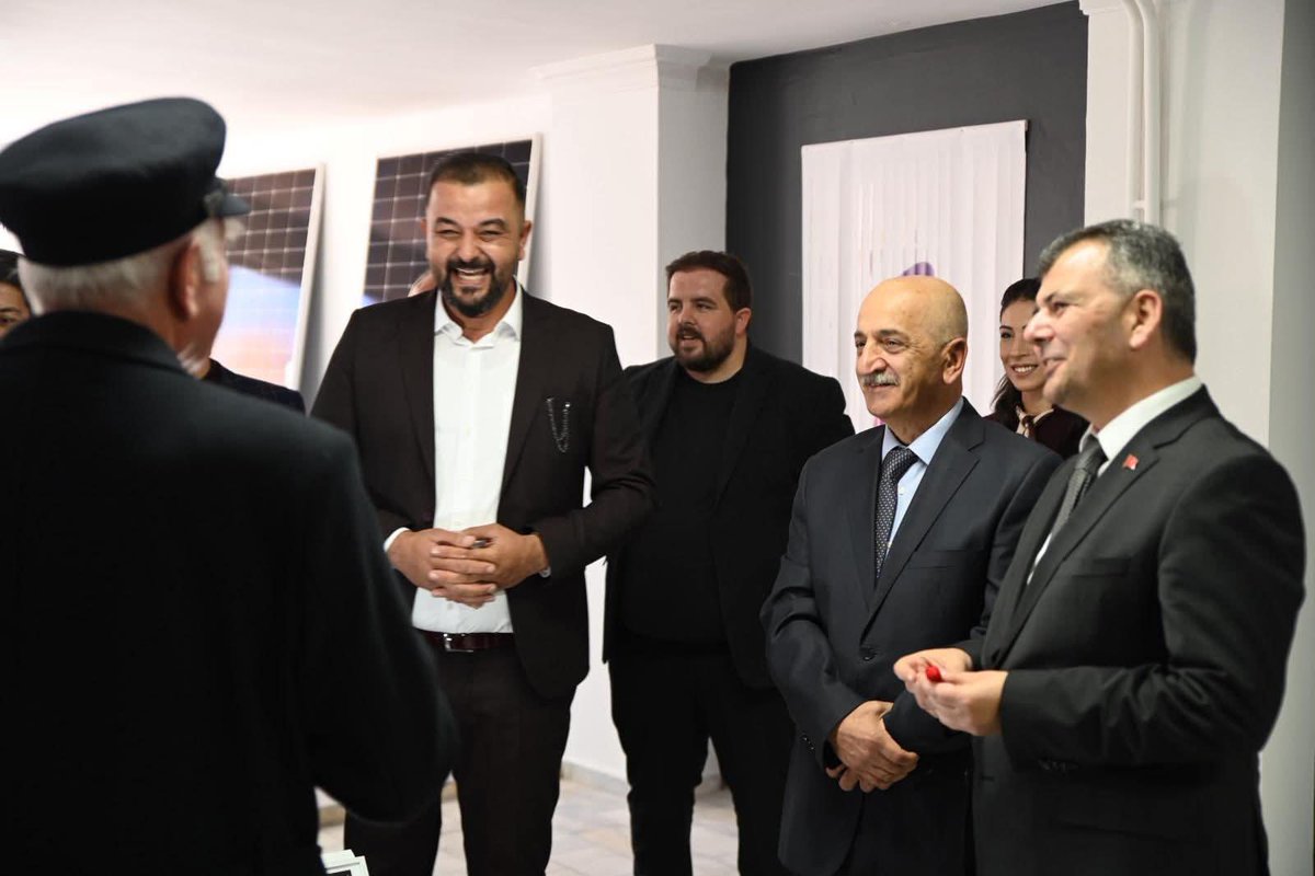 Hamza Çeliker kardeşimin açmış olduğu iş yeri kendisine, ailesine ve İlçemize hayırlı olsun...

Rabbim bereketli ve hayırlı kazançlar nasip etsin.
#Emirdağ