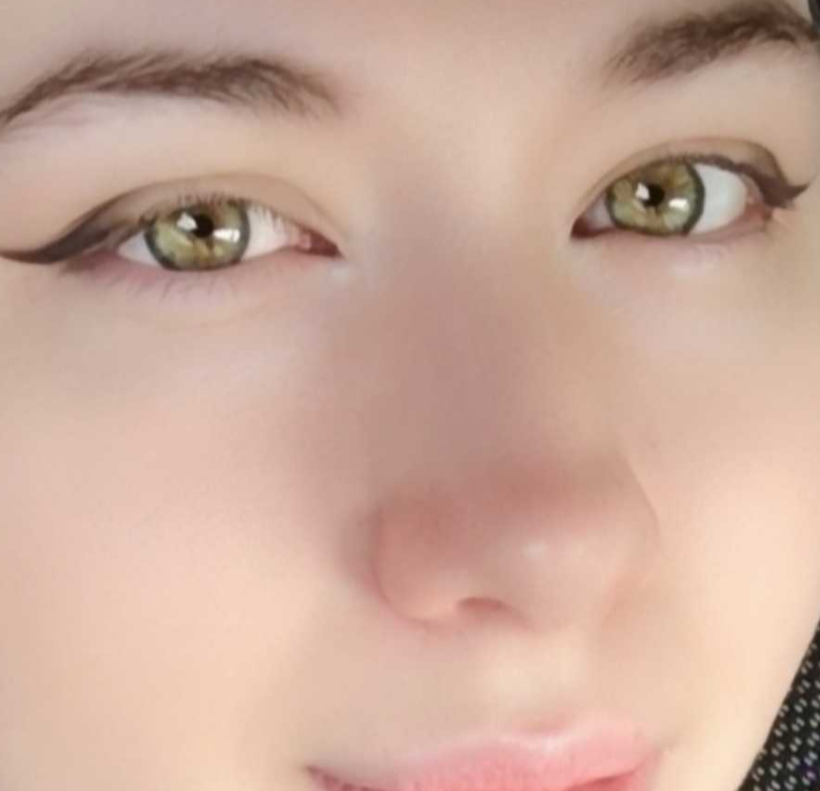 Vtuber eye vs EyeRL 👁️👁️

Fun Fact: I was told my eyes look like the limewire logo once 🥝