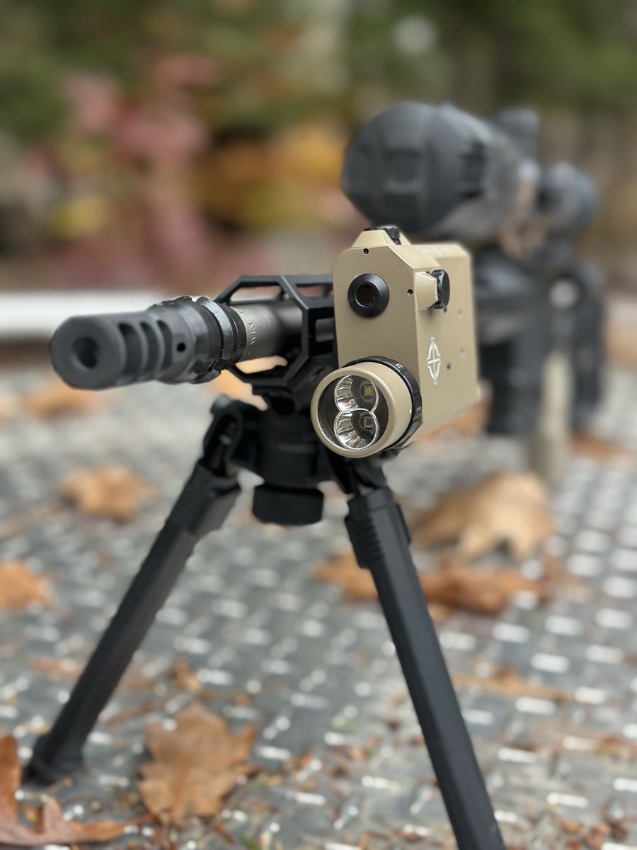 DRFTraining's tweet image. Spent some time with the @sightmark Lo Pro Laser/IR combo light for some night hunting sets…definitely a great little upgrade to add to your toolbox for a great price! #blackdirtdiaries #sightmark #nightvision