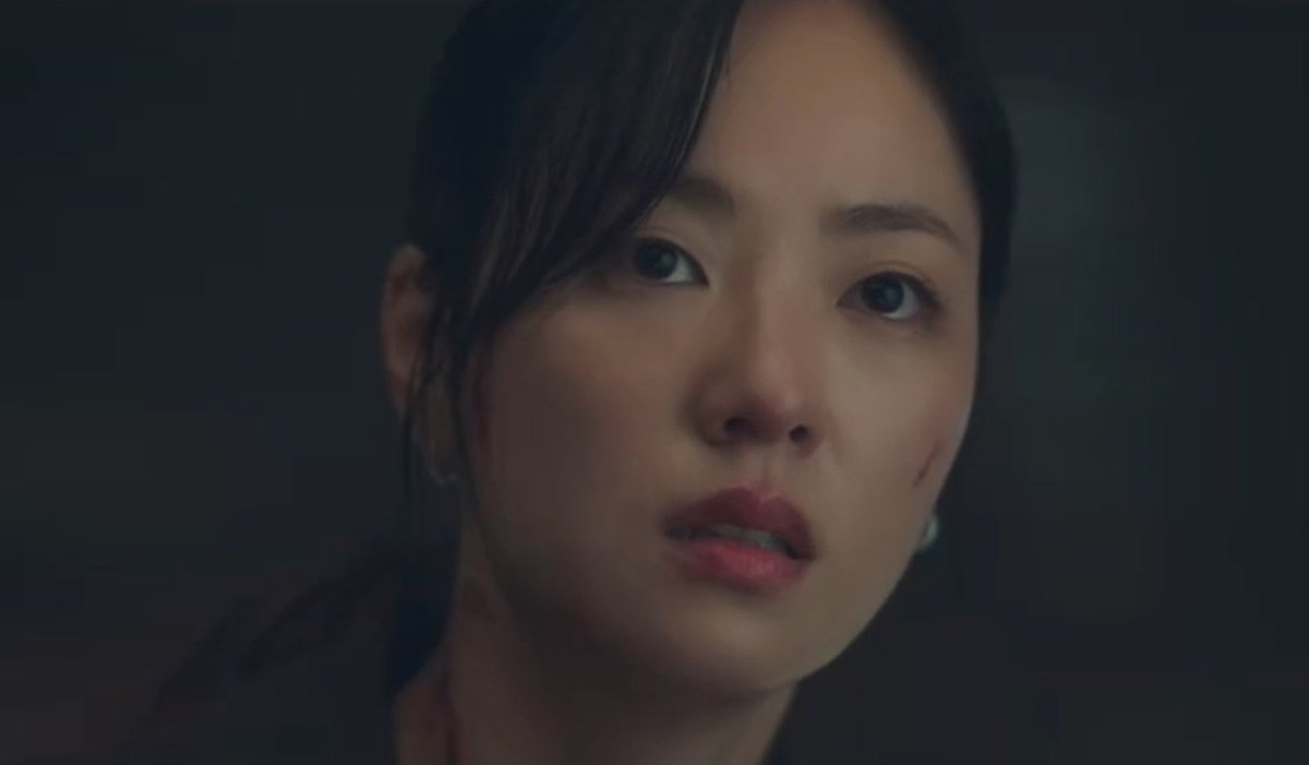 Desde el principio tuve la sospecha que el presidente estaría vivo.... 
Jaja ya quiero ver la cara de la loca profesora...  Será un momento único... Lo disfrutare! 
Por cierto #JeonYeoBeen esta sobrada en el papel de #yeongRae majestuosa! 👑
#MsIncognitoEp10..