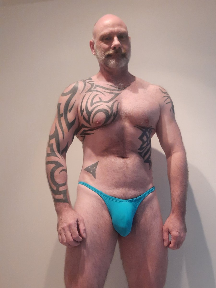 Muscle Steve tweet media