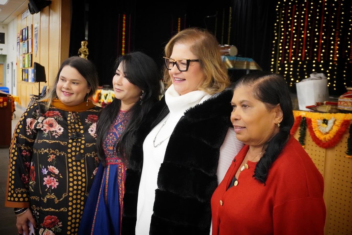 annarobertsmp's tweet photo. Celebrated the triumph of light over darkness and good over evil with many wonderful friends at @Human_Endeavour.

Happy Diwali! 🪔 https://t.co/oXR7TJkAAa