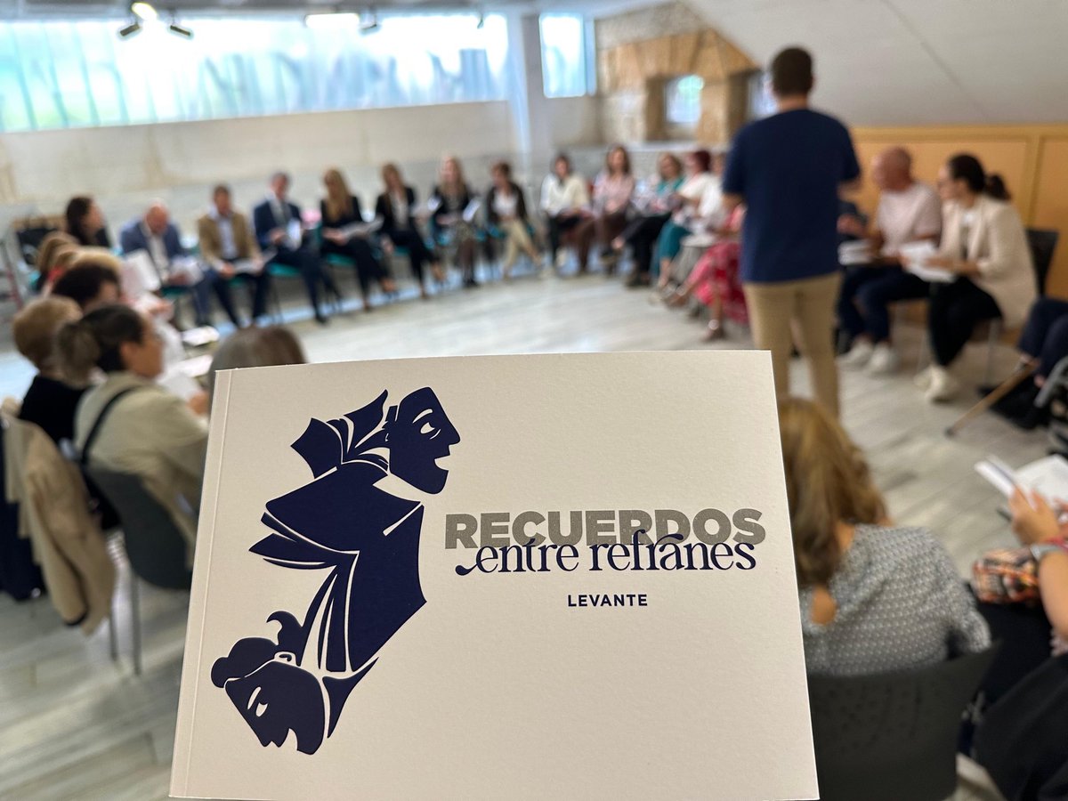 Con motivo del Día Internacional de las Personas de Edad, presentamos con <a href="/jpachecomendez/">Jesús Pacheco</a> el Refranero Popular de <a href="/Atende_/">Atende_</a> una recopilación entrañable de sabiduría y recuerdos de nuestros mayores.
Gracias por mantener viva nuestra memoria colectiva 💬👵👴 #Murcia #ayudaadomicilio