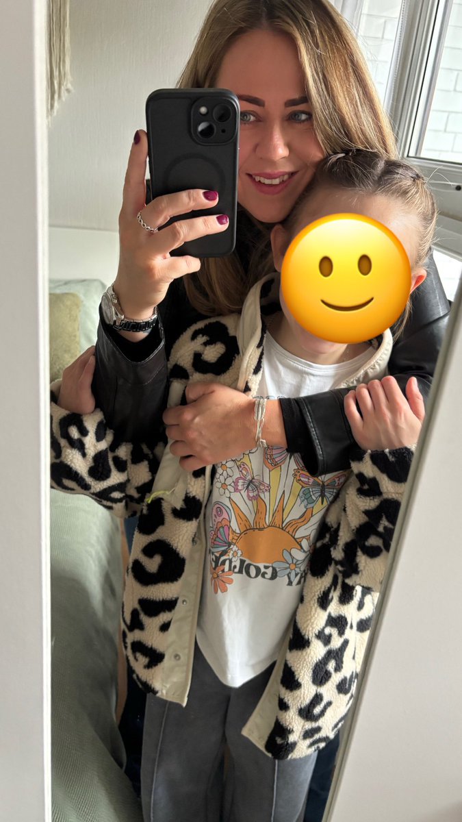 bruceyx's tweet photo. Mamma &amp; daughter shopping day 🩷 https://t.co/HNfIBX74px