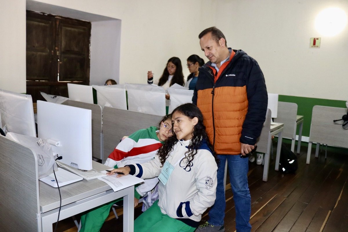 ColegioDeBoyaca's tweet photo. 🧩 ¡Vivimos con éxito la II Versión de las Olimpiadas de Matemáticas y Tecnología Colboy! 🧮💻

El ingenio, la lógica y la creatividad se unieron en una jornada llena de aprendizaje y diversión, donde las matemáticas y la tecnología fueron protagonistas. 🌟 https://t.co/FCpGmbxiKM