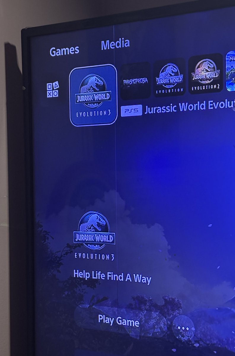 yellowblobs's tweet image. iykyk See u guys in brazil i will be #BUSY playing dinosaur games (im literally not going anywhere)