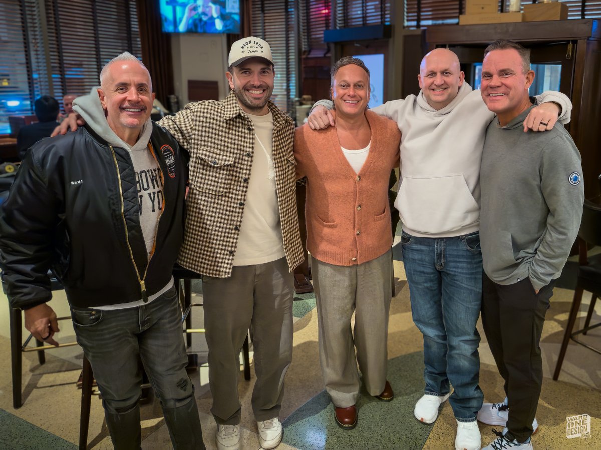 Great night out in the city with the OG Radio homies of over 20+ years.....📻⚡️