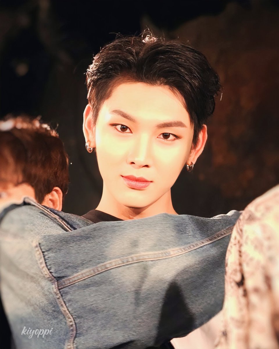 K1414U's tweet photo. イケナイ太陽動画探してたら写真もみつけちゃったㅋㅋㅋㅋ懐かしい🥺✨若い😂 190413
#GOHYEON #고현 #コヒョン
#현이 #혀니  #효니 #ヒョニ https://t.co/Dp5TTz1aLd