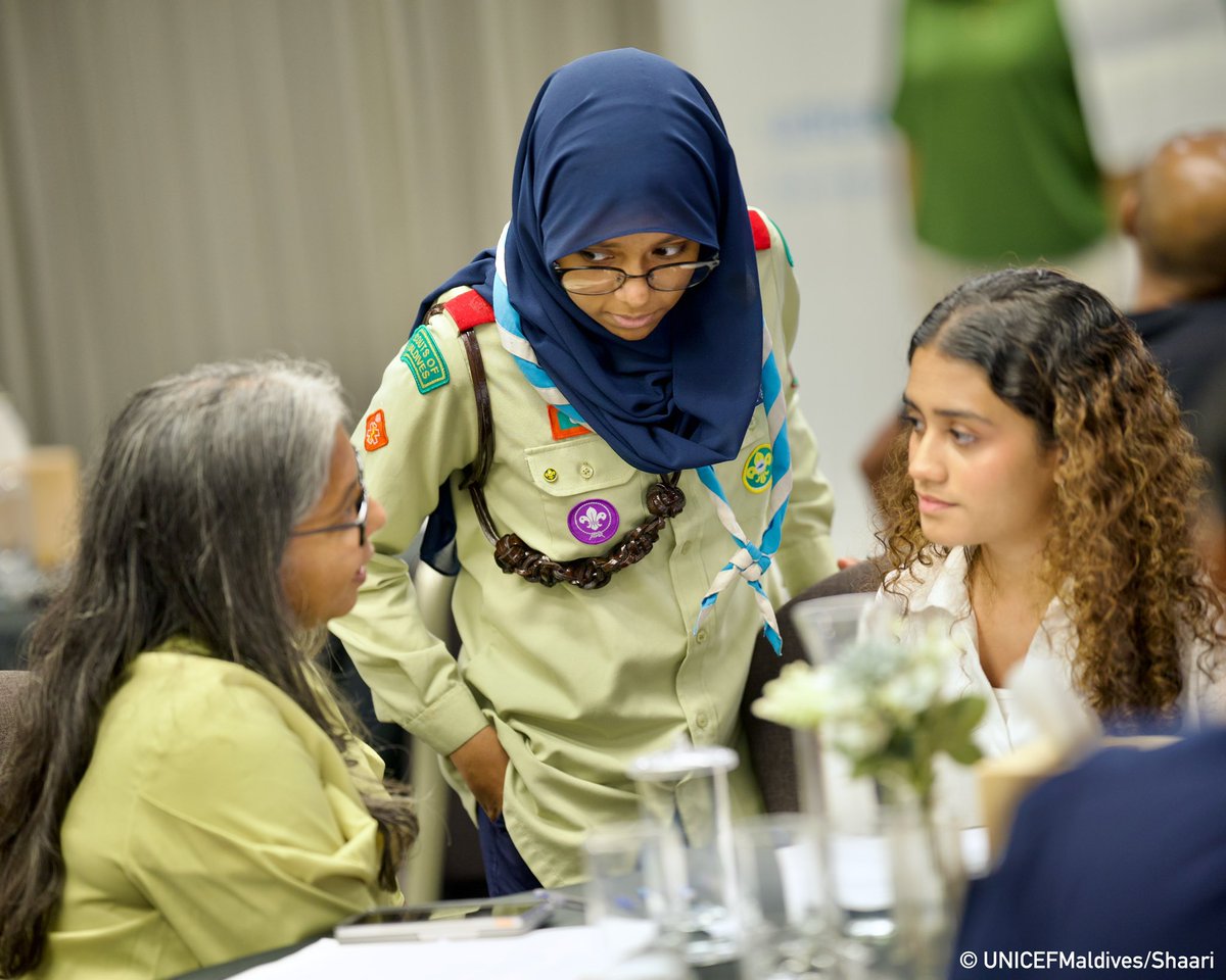 UNICEFMaldives's tweet photo. In partnership with @MoHmv, @HPA_MV &amp; @UNFPAMaldives, we convened key partners for a #Mashvaraa on adolescent health &amp; accelerating action for adolescent girls. Discussions focused on progress, challenges &amp; next steps for action regarding adolescence health &amp; wellbeing in 🇲🇻 https://t.co/0Zg9SaUKpW