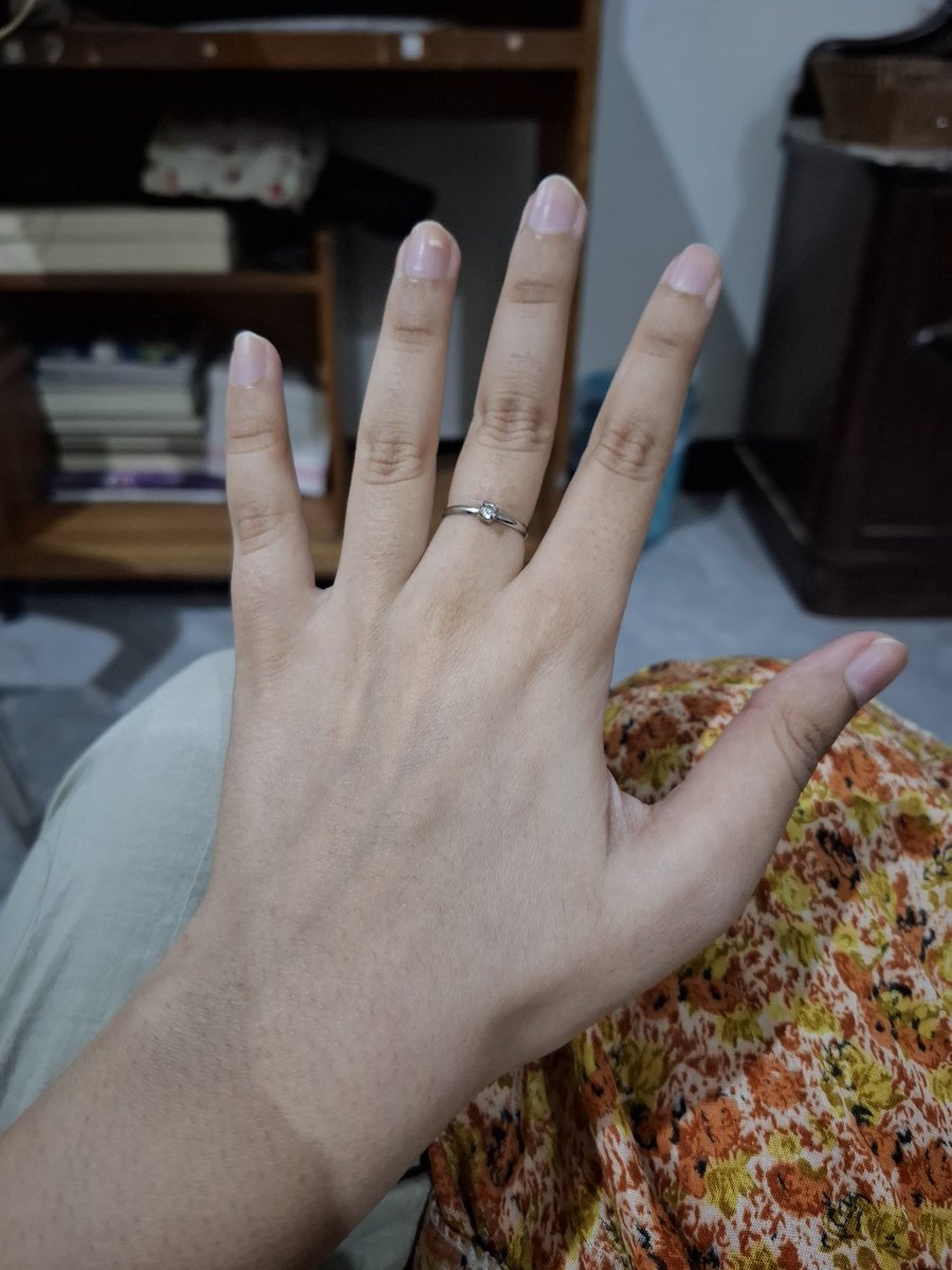 misbahilarious's tweet image. reminded me of what jeremiah gave to belly 
#tsitp