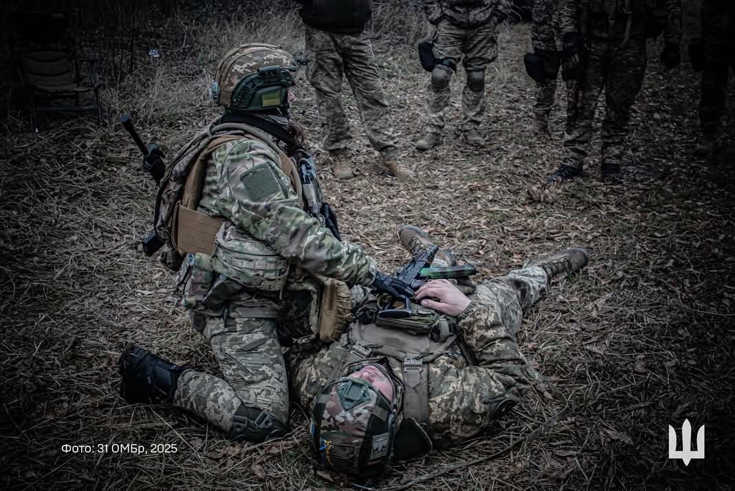 DakdaR22's tweet photo. 60$ is missing to reach 5500$🙏
12 my followers with 5$, I beg you for help
It's critical zone, and we are moving slowly🙈
Save lives in front line 🙏🫂
🚨31st Brigade's reconnaissance company need two SUVs to carry out combat missions in Zaporizhzhia Oblast🇺🇦
🎯: 8000$ (first car)
✅️; 5440$
🅿️aypal: lifetreeof2@gmail.com
Thank you❤️🫂