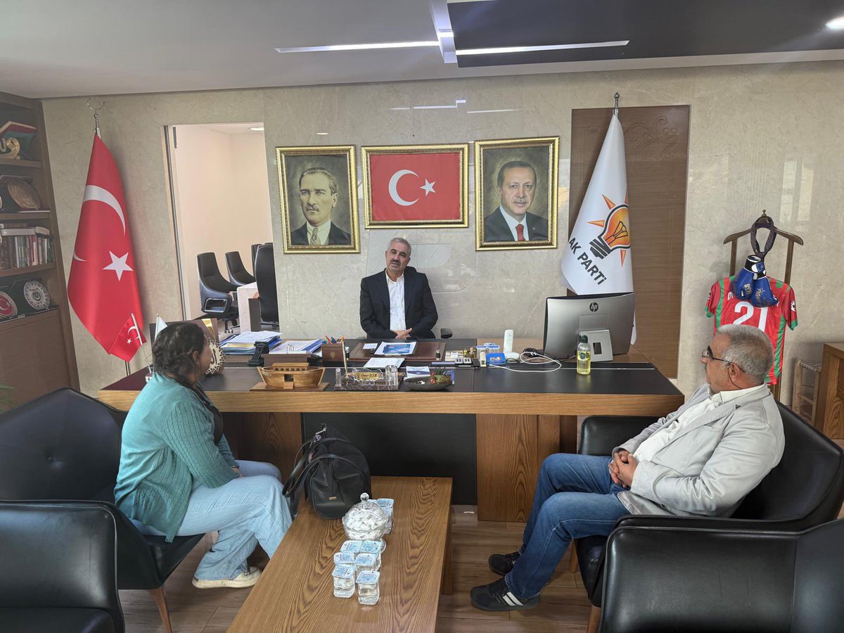omer_iler's tweet photo. 📍 AK Parti Diyarbakır İl Başkanlığı

Bizi ziyaret ederek kıymetli görüş,öneri ve taleplerini bildiren hemşerilerimize teşekkür ederiz.
İstişare, ortak aklın ve birlik ruhunun en güçlü göstergesidir.

#AKParti #Diyarbakır #TürkiyeYüzyılı https://t.co/rxqzCifi3I