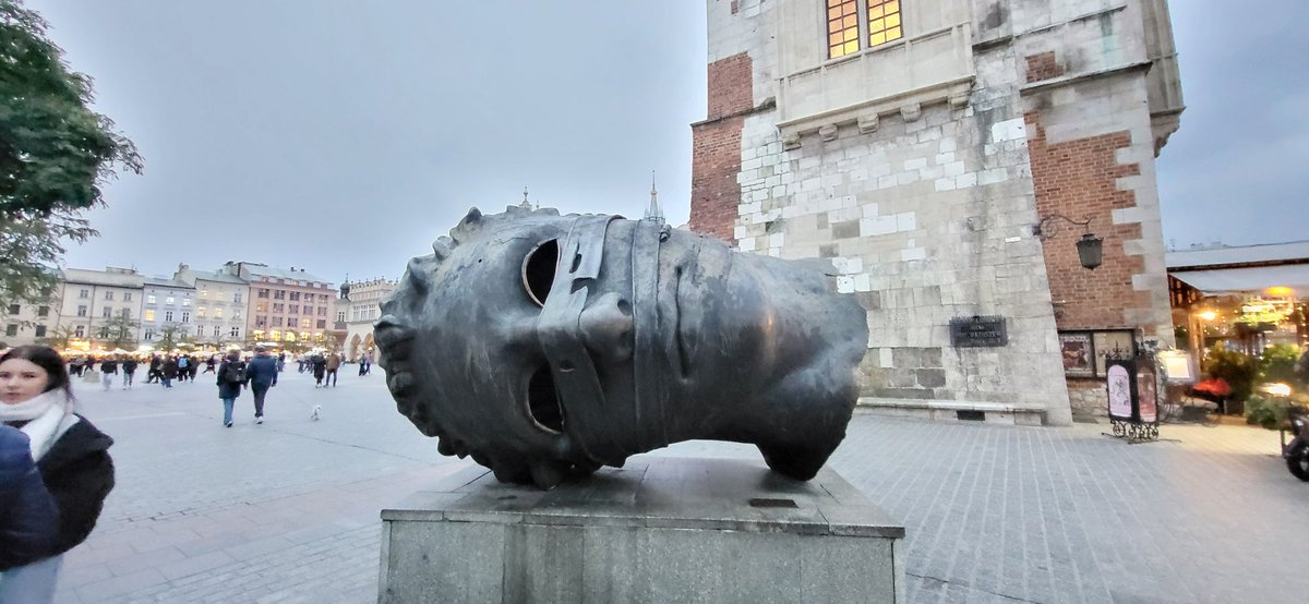 Maccafifty5's tweet photo. Krakow 🇵🇱 https://t.co/sBtUo2IYtt