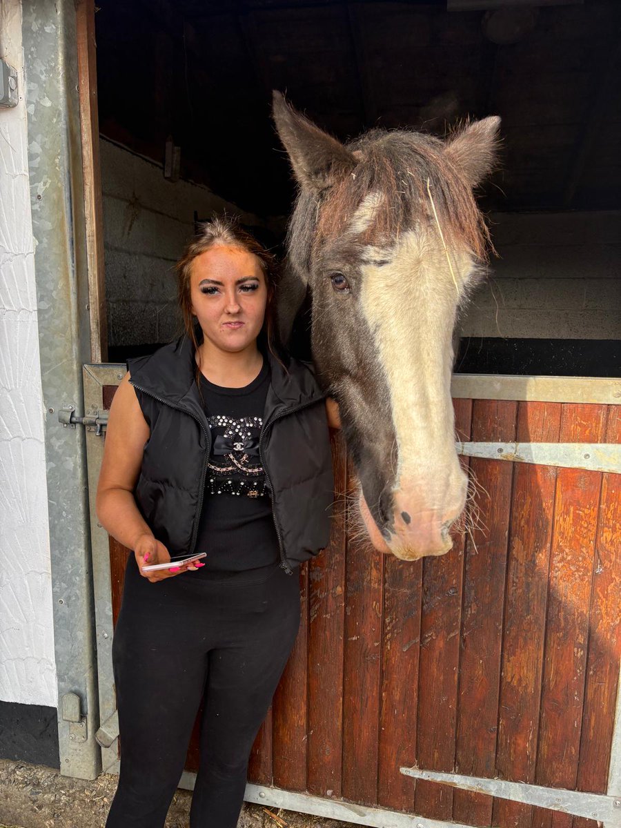 metpoliceuk's tweet photo. #MISSING | Have you seen Jessica, 14? Last seen in #Hackney on Friday, 24 October. Believed to be wearing a black baseball cap, blue jeans, a white belt and a black long-sleeved top. Anybody with information should call 101, quoting reference 2743/28OCT. https://t.co/XvNJctWPAD
