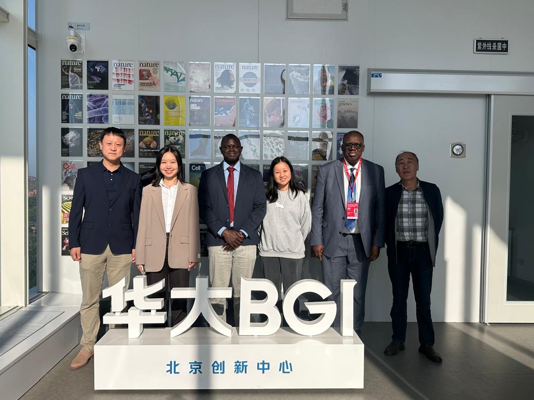 AfricaRice's tweet image. @AfricaRice is forging global partnerships for local impact.
In #China, our high-level team met with @TheBgiGroup to strengthen collaboration in molecular breeding and soil health, key drivers of #Africa’s journey toward rice self-sufficiency.

#ScienceForImpact #FoodSecurity