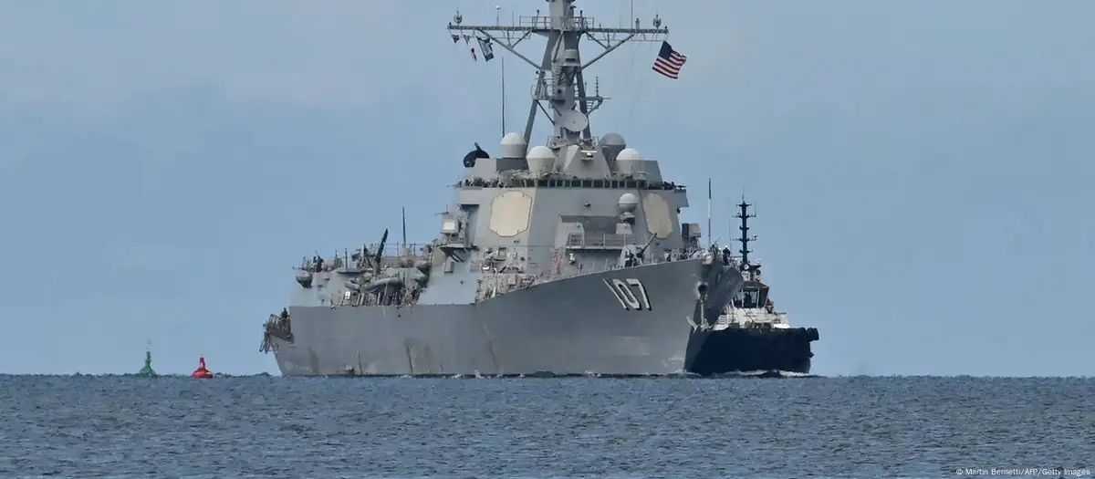 INSAPROMA's tweet image. Organizaciones ambientalistas de RD reclamaron que el Caribe sea respetado como zona de paz y libre de armas nucleares, y exigieron la salida inmediata de la armada de EUA de las aguas de la región.

🔗 Lee la noticia completa aquí: [ojadiario.com/reclaman-respe…]