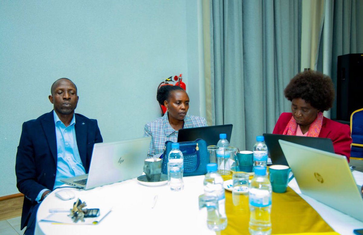 Today’s dialogue on Law n°026/2025 on healthcare services unpacked key reforms and legal innovations. Advocate Jean Baptiste Mvano led discussions on consent, minors’ rights, surrogacy, and provider liability. Surrogacy now has a formal legal framework ensuring children’s