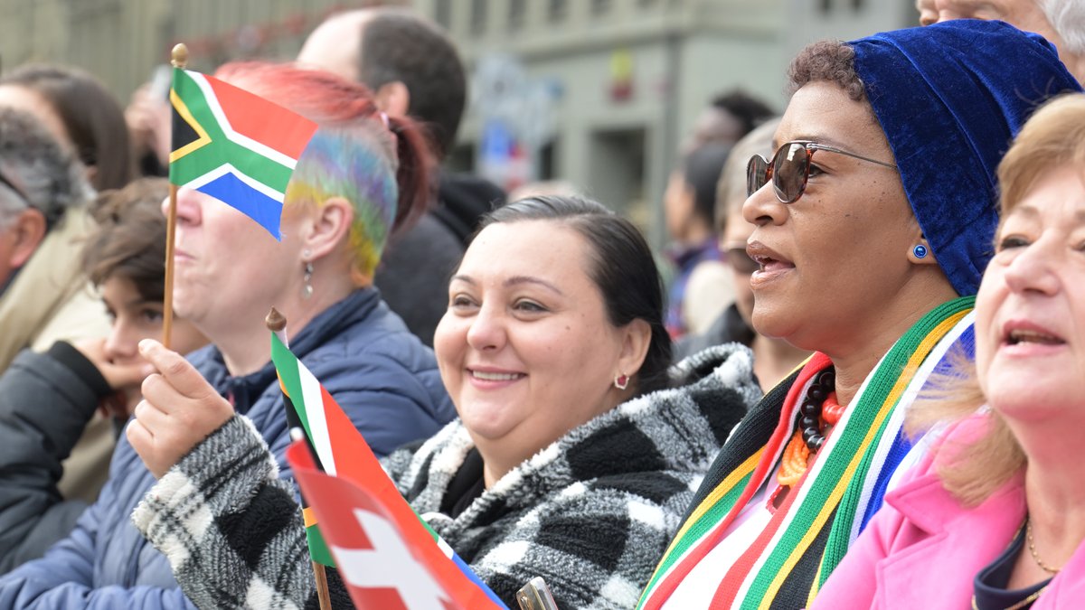 BR_Sprecher's tweet image. 🇨🇭🤝🇿🇦 #Staatsbesuch #VisitedÉtat #VisitadiStato Le Conseil fédéral accueille le président sud-africain à Berne - Der Bundesrat empfängt den südafrikanischen Präsidenten in Bern - Il Consiglio federale riceve il presidente sudafricano a Berna. @CyrilRamaphosa