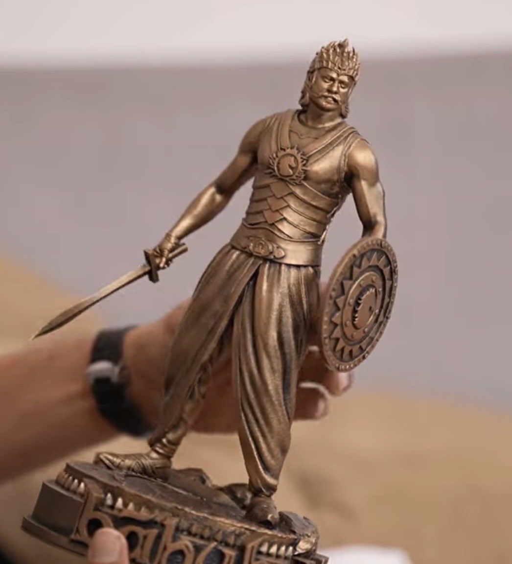 Bat_Madan's tweet photo. @BaahubaliMovie @Shobu_ @ssrajamouli 
Where can we buy this Baahubali action figure..? 
Please release it.

#BaahubaliTheEpic 
#BaahubaliTheEpicOn31stOct 
#Prabhas 
#Baahubali 
@ivdsai @HailPrabhas007 @TrendsPrabhas @Sama_Salaar https://t.co/FxnerXdHJf