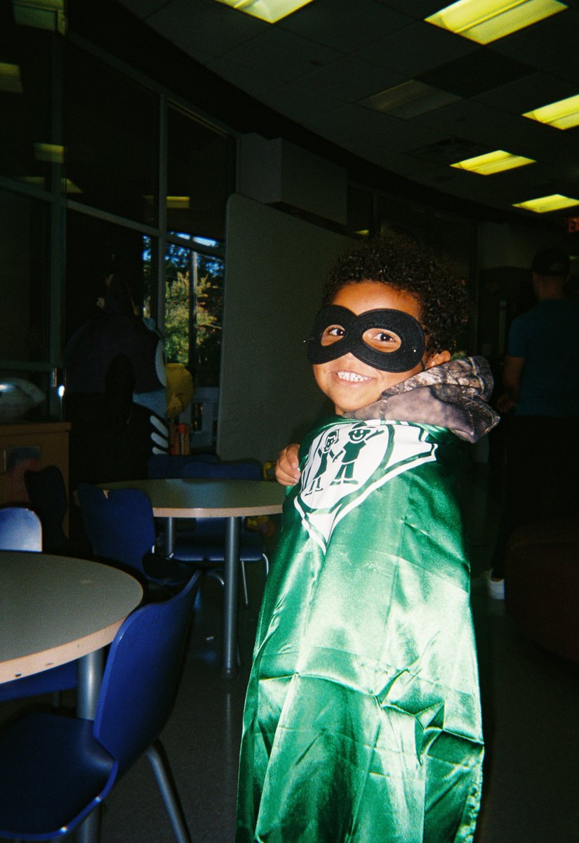 Children's tweet media