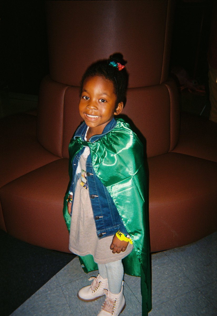 Children's tweet media